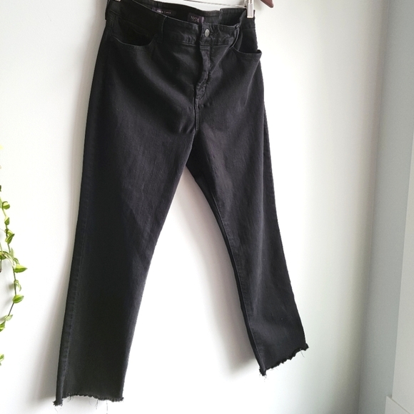NYDJ Frayed Ankle Jeans - Size US 14 - Picture 2 of 7